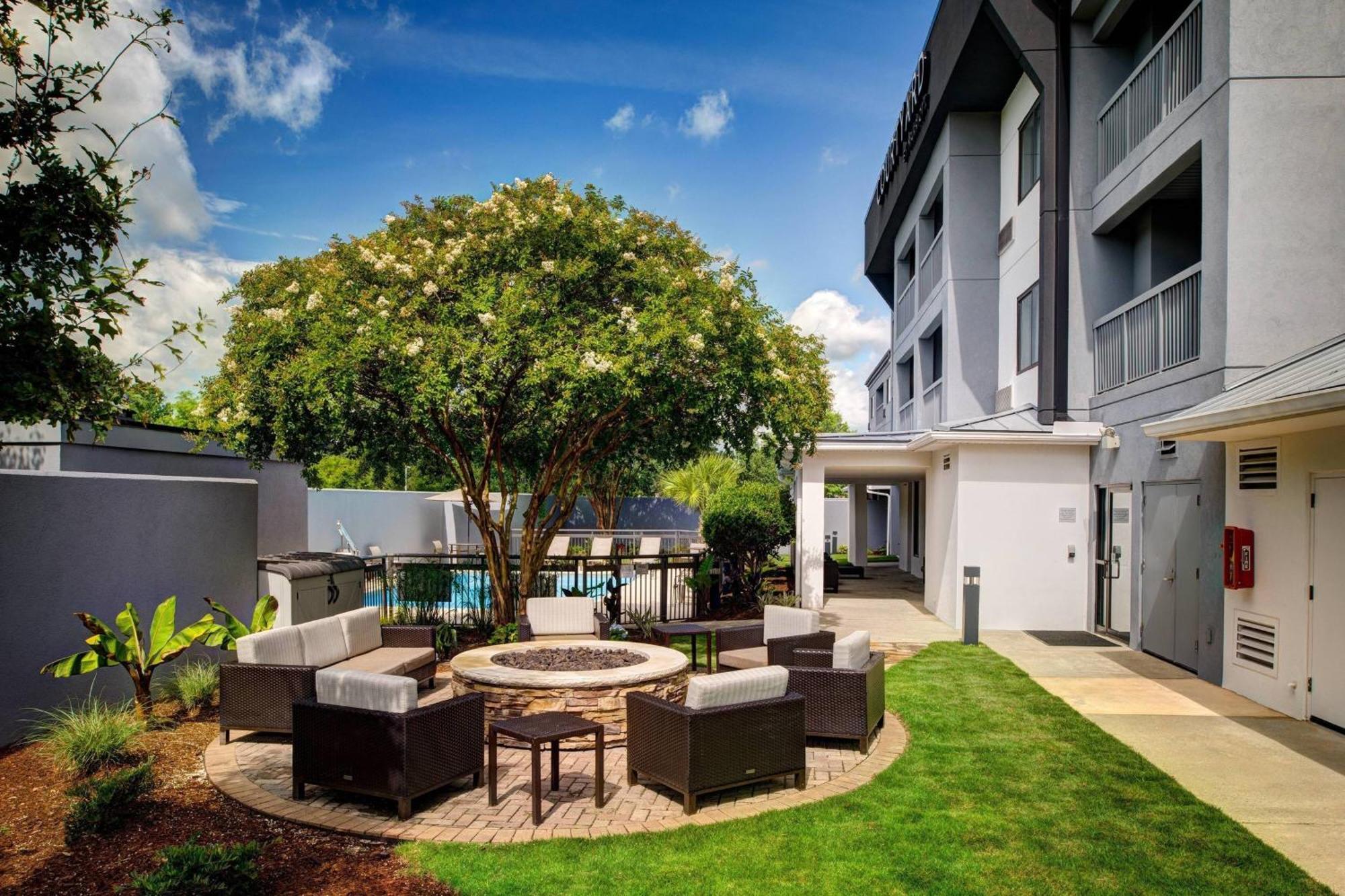 Courtyard By Marriott Columbia Northeast/Fort Jackson Area Exterior foto